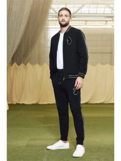 YALE JOGGERS -Luke 2 f973ac83 748b 4f87 bf6f 96ffc9aae066 1005x 0003 RL20240314 LUKExCW 0234F