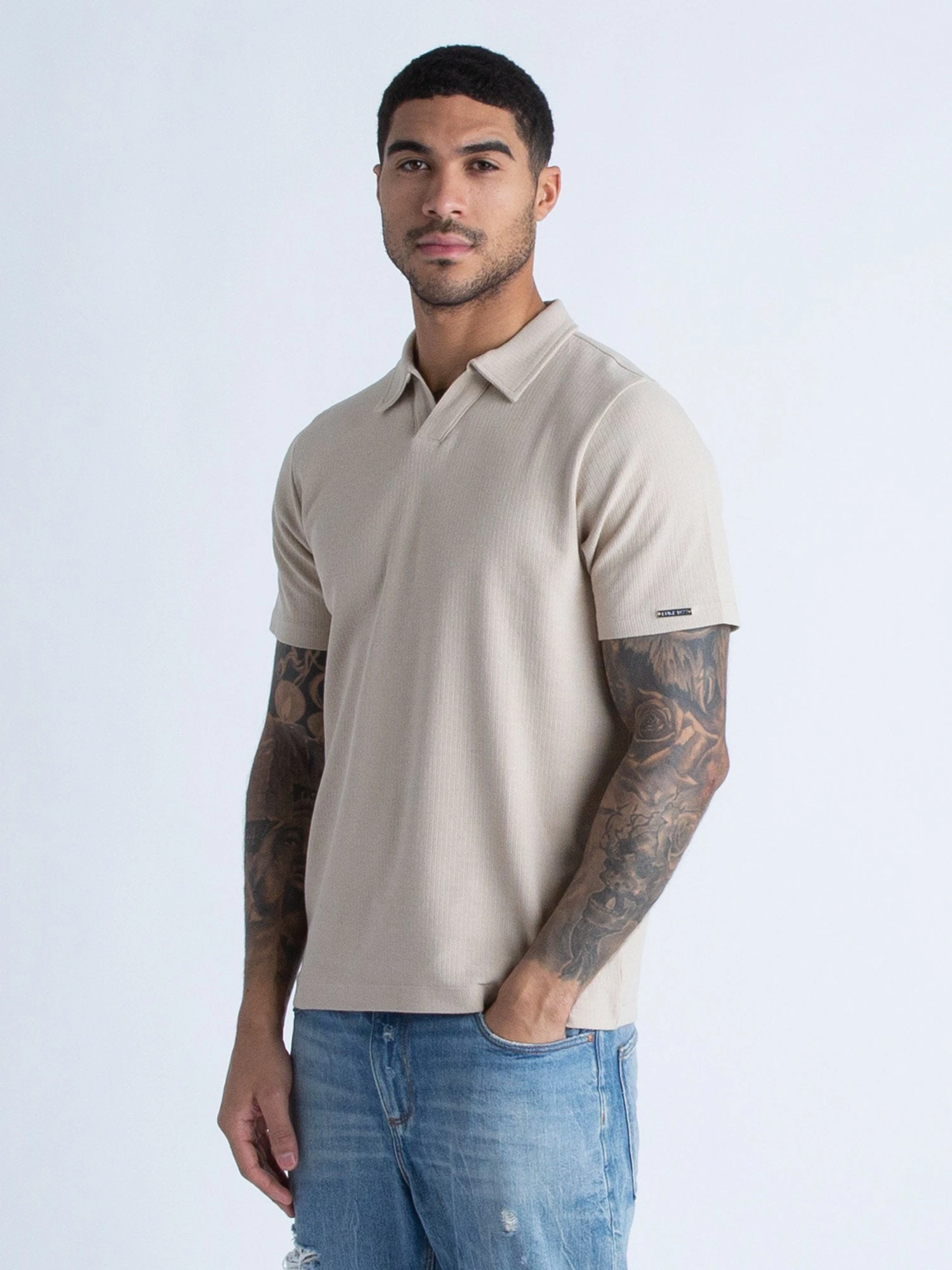 MASAYA BUTTONLESS TEXTURED POLO 2 MASAYA BUTTONLESS TEXTURED POLO - Image 2