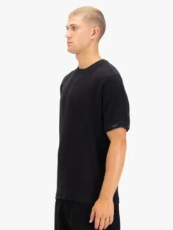 ELLISON TEXTURED T-SHIRT -Luke M810107 BLACK 2 e4cd7f73 b7ad 4b77 aebf 2cb90e243afb